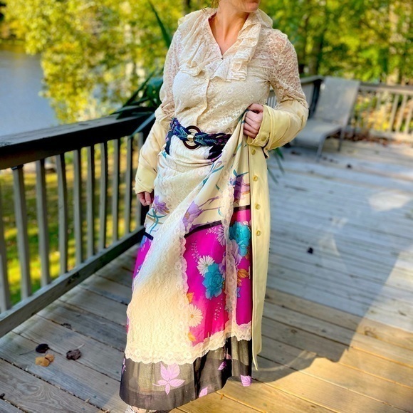 Vintage 70’s Tumbleweeds Maxi Skirt and Lace Top...
